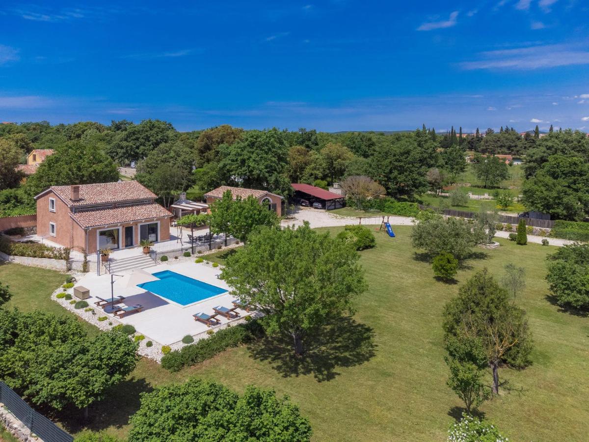 Holiday Home Villa Bernard By Interhome ロヴィニ エクステリア 写真