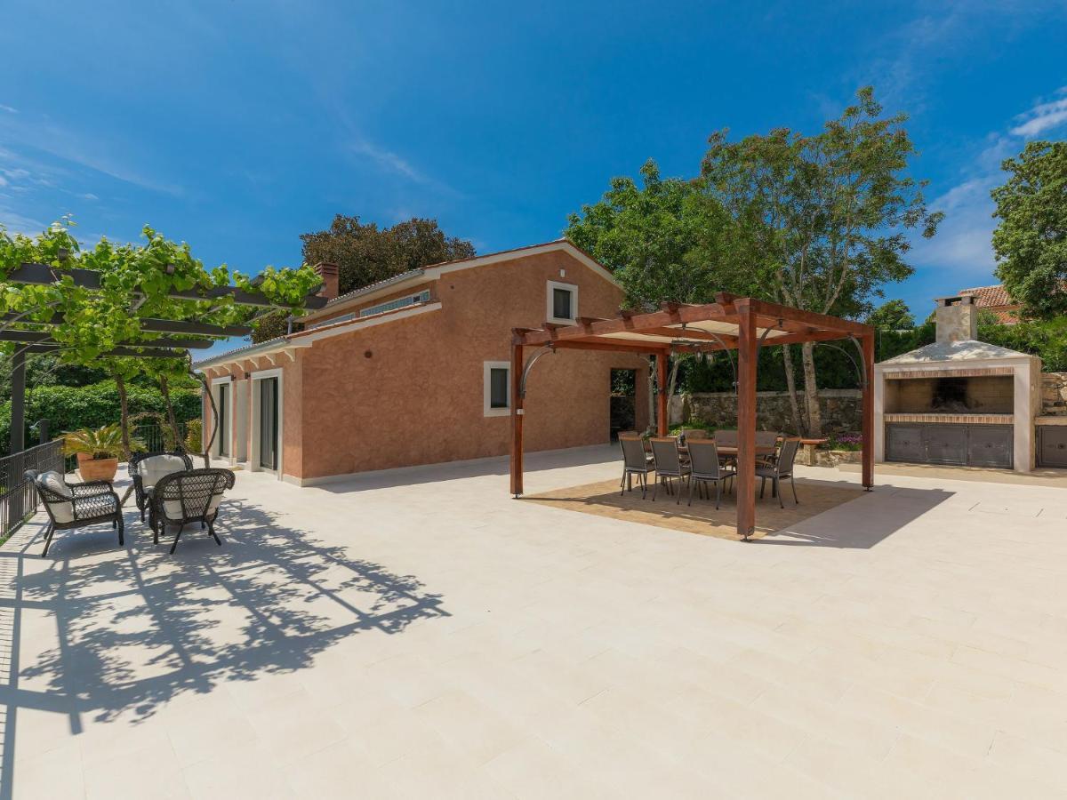 Holiday Home Villa Bernard By Interhome ロヴィニ エクステリア 写真